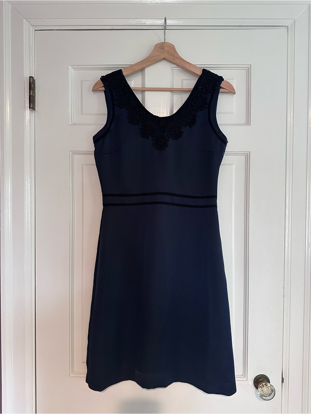 Women's Top Identification